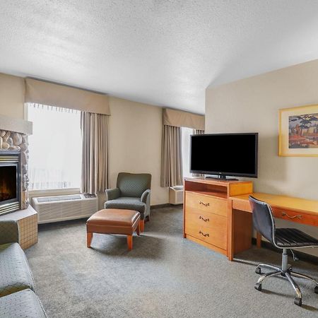 Days Inn By Wyndham Red Deer Luaran gambar