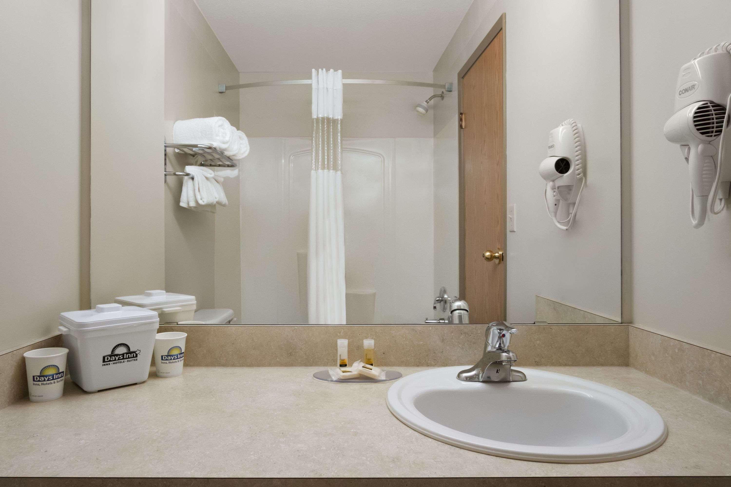 Days Inn By Wyndham Red Deer Luaran gambar