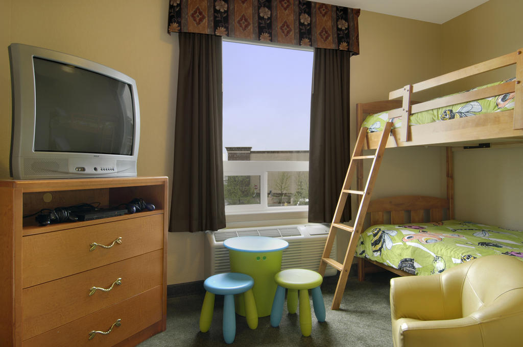 Days Inn By Wyndham Red Deer Bilik gambar